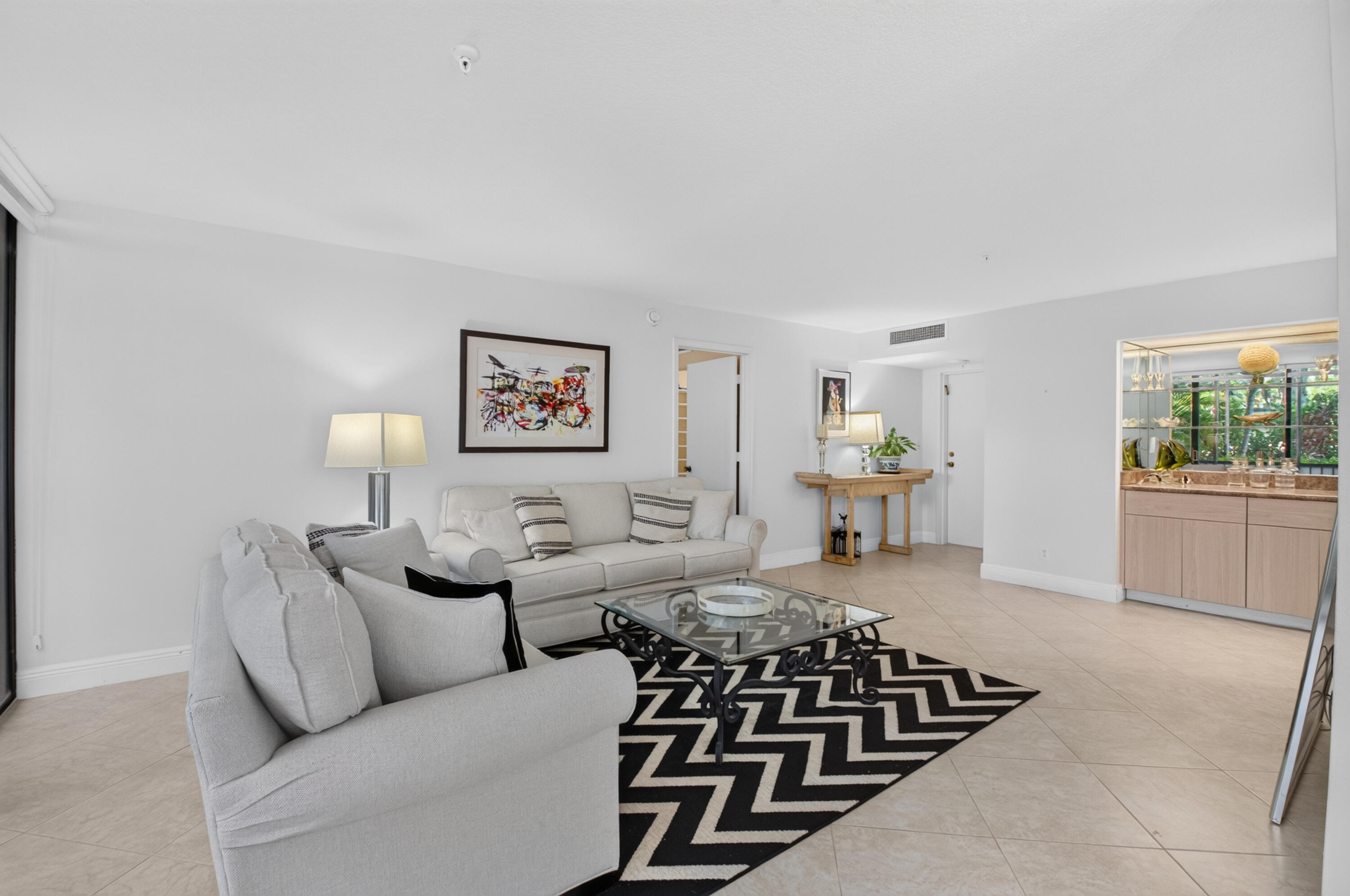 7786 Lakeside #614, Boca Raton FL 33434