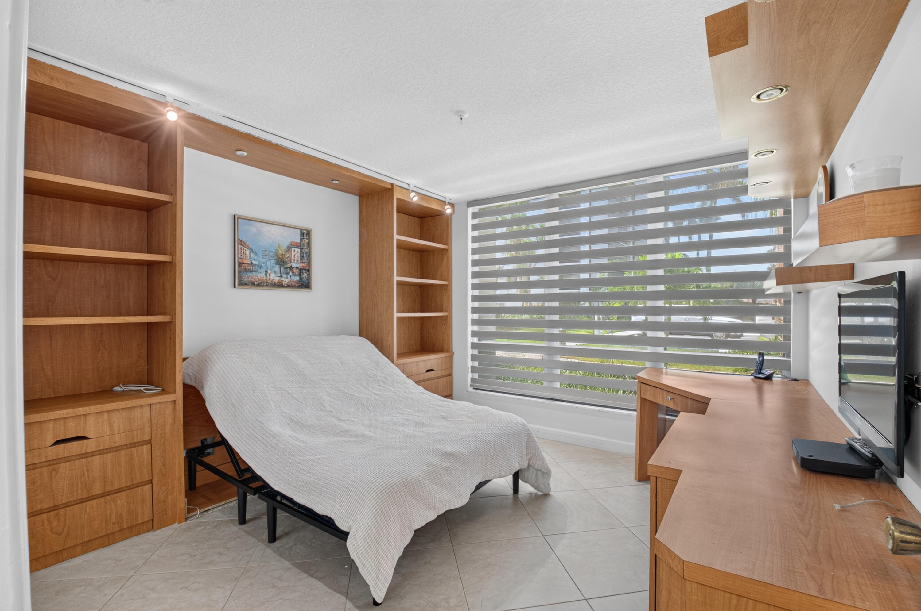 7786 Lakeside #614, Boca Raton FL 33434