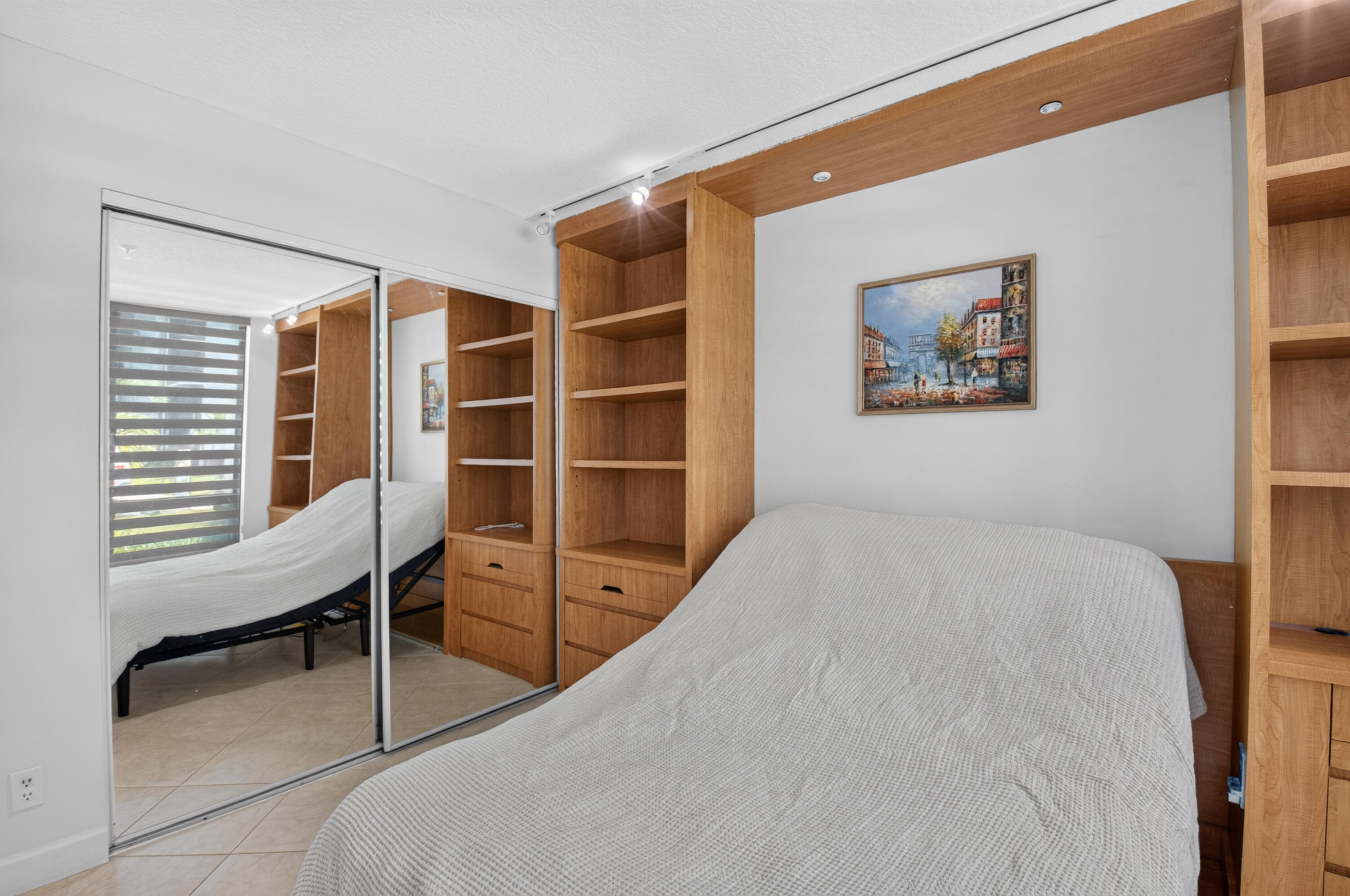 7786 Lakeside #614, Boca Raton FL 33434