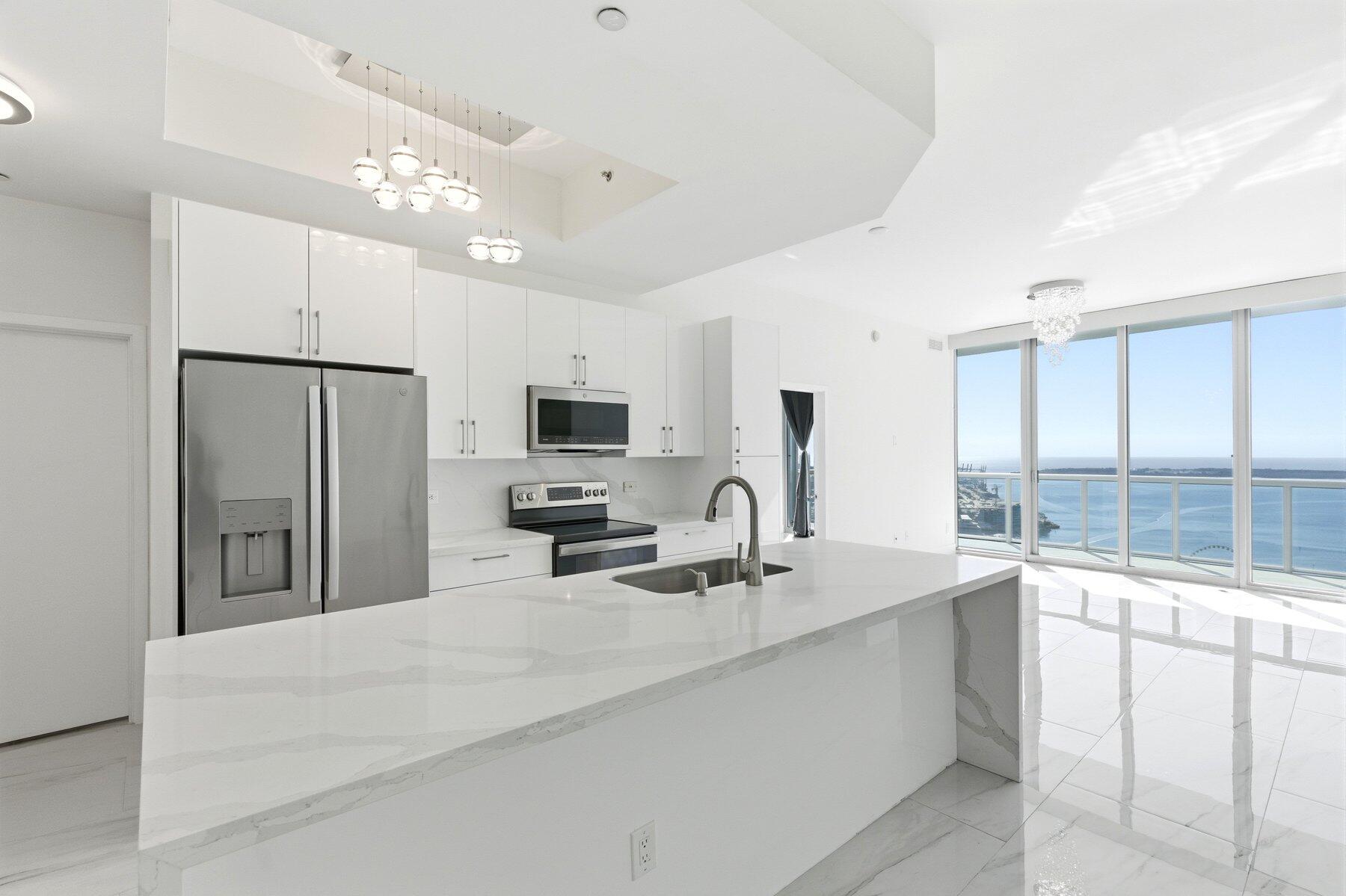 888 BISCAYNE #4904, Miami FL 33132