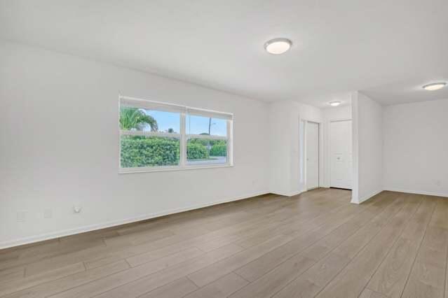 802 S Broadway #4, Lantana FL 33462