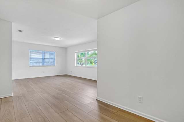 802 S Broadway #4, Lantana FL 33462