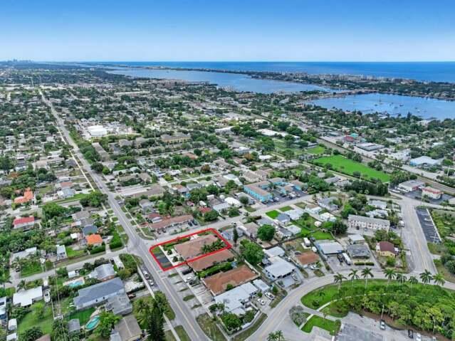 802 S Broadway #4, Lantana FL 33462