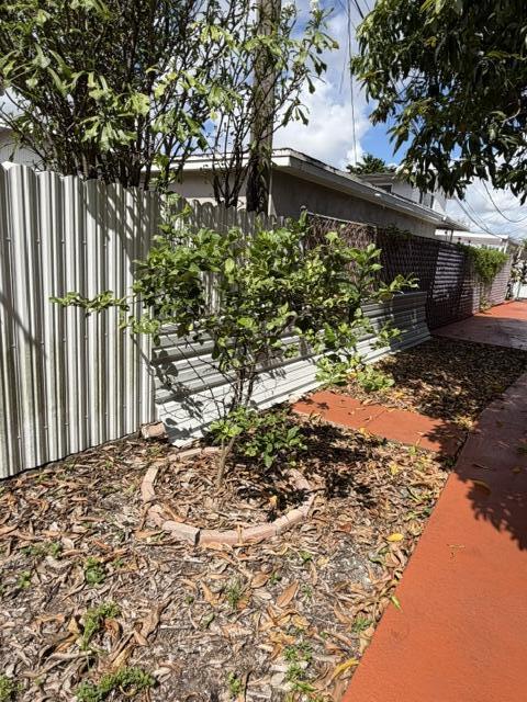 378 W 39th, Hialeah FL 33012