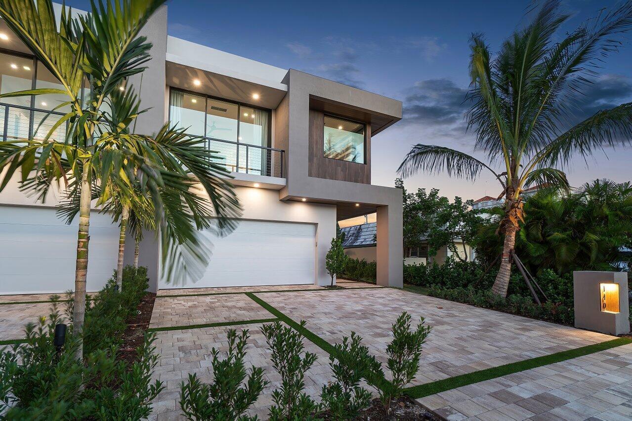 140 NE WAVECREST, Boca Raton FL 33432