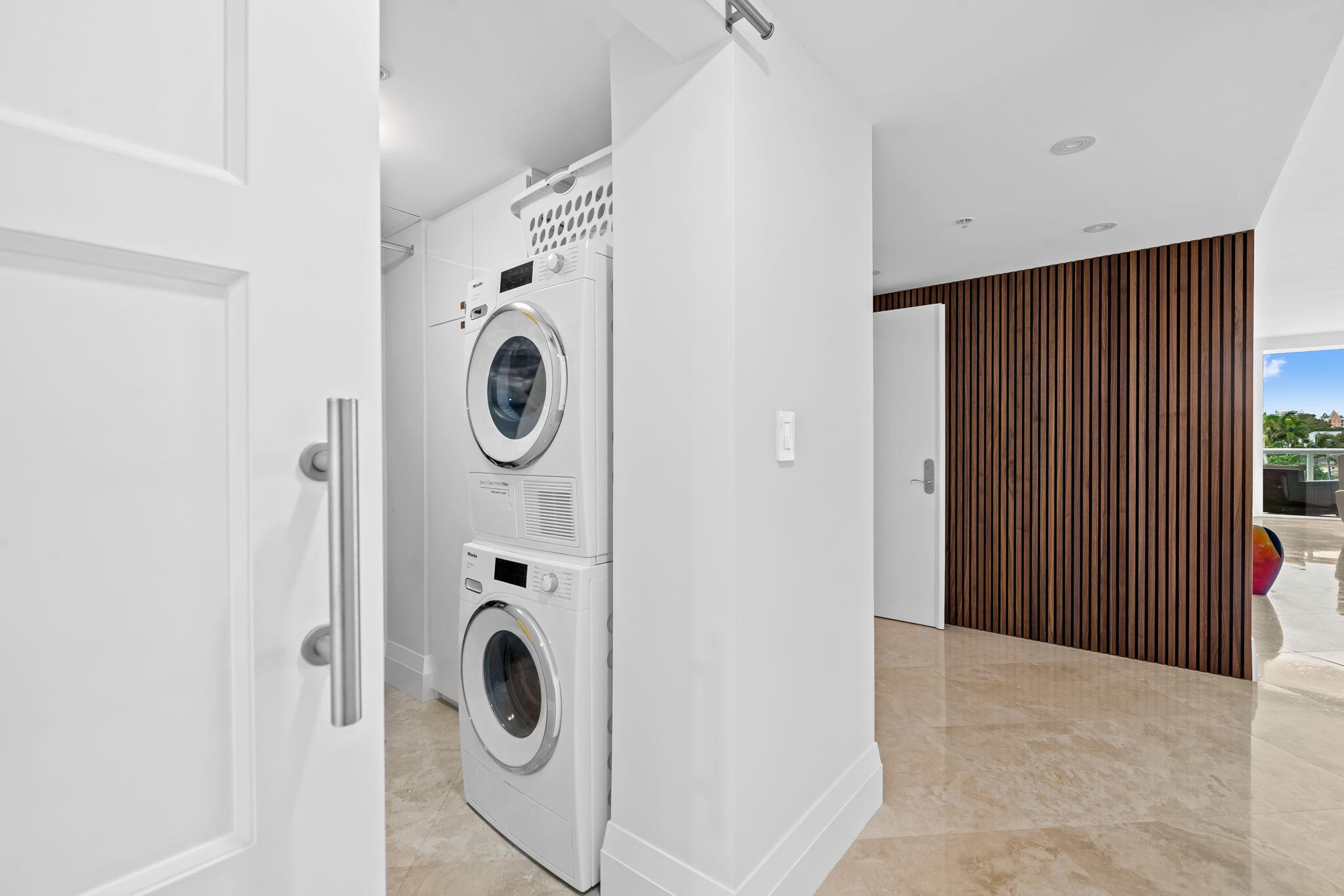 45 HENDRICKS #402, Fort Lauderdale FL 33301