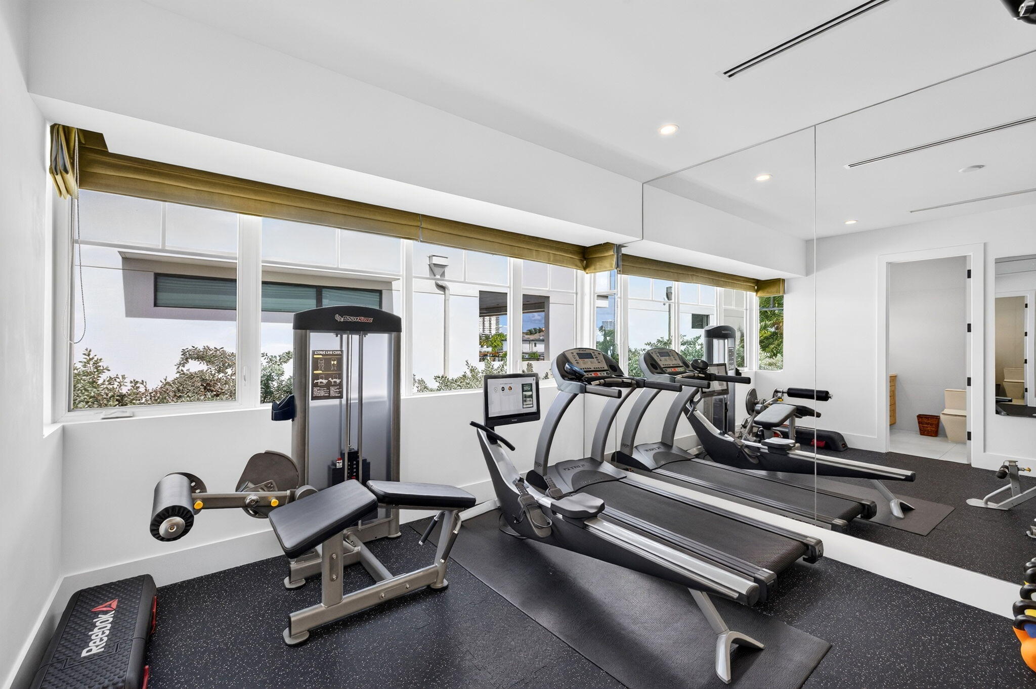 650 ISLE OF PALMS, Fort Lauderdale FL 33301