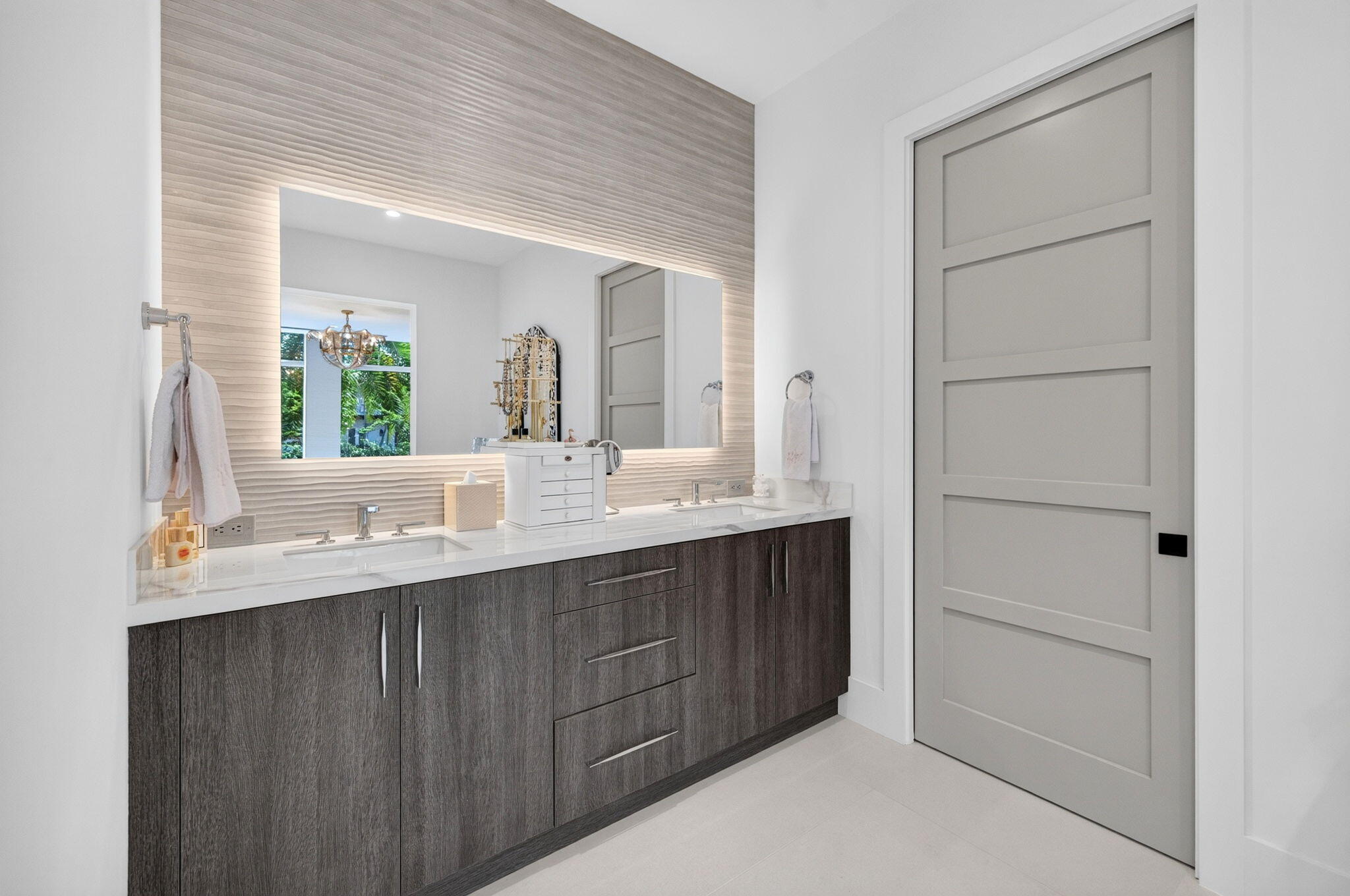 650 ISLE OF PALMS, Fort Lauderdale FL 33301
