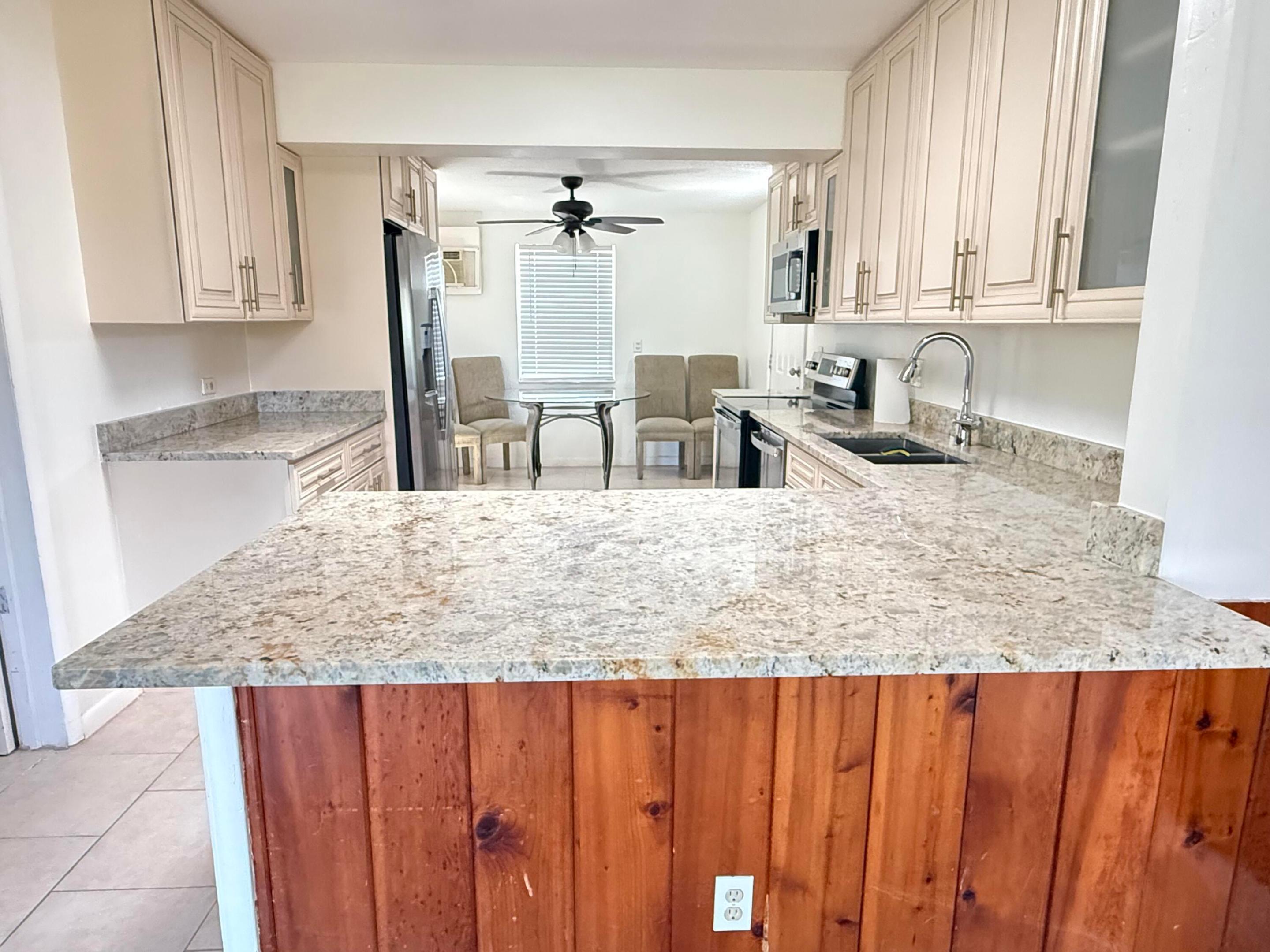 2877 Seminole, Palm Springs FL 33406