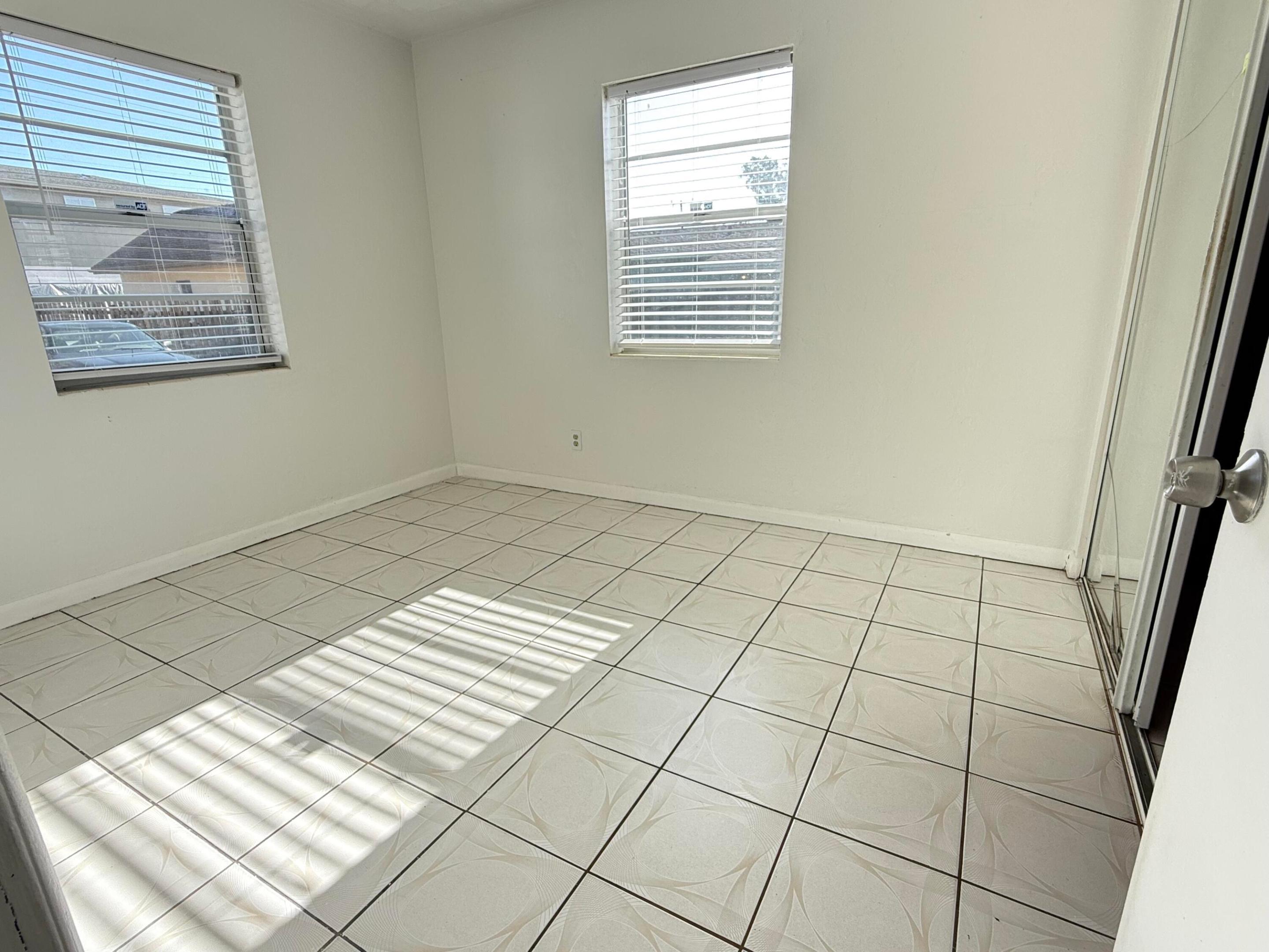 2877 Seminole, Palm Springs FL 33406