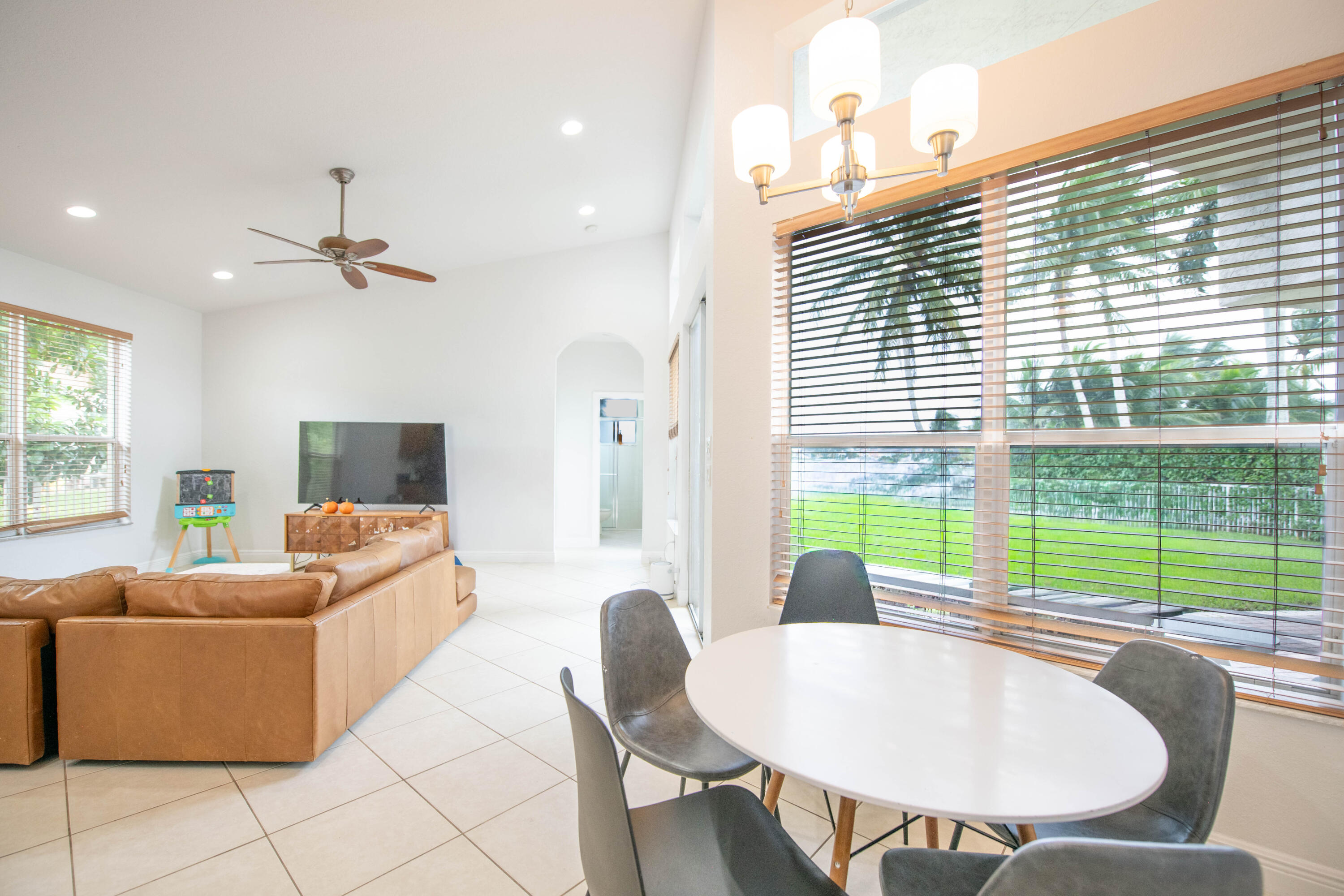 5207 SW 195TH, Miramar FL 33029