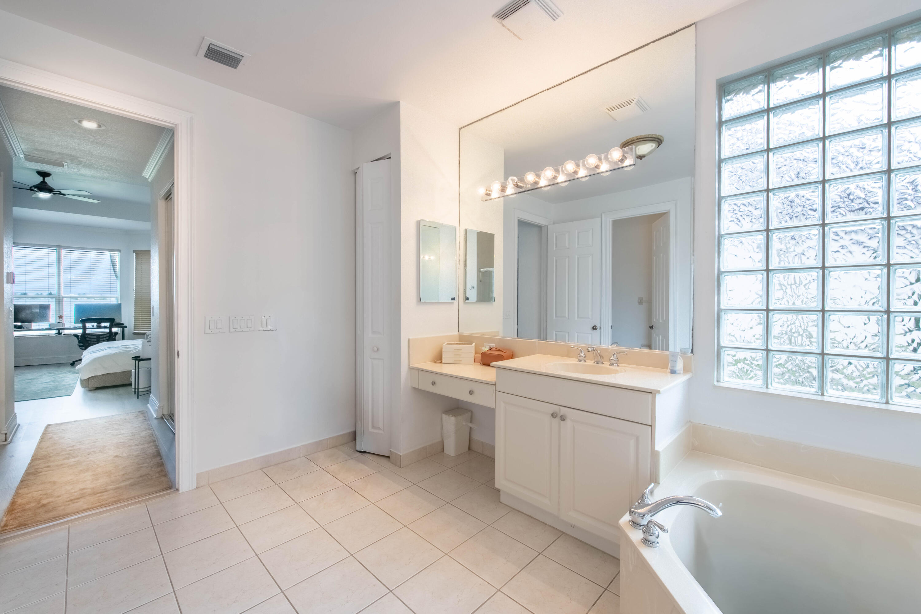 5207 SW 195TH, Miramar FL 33029