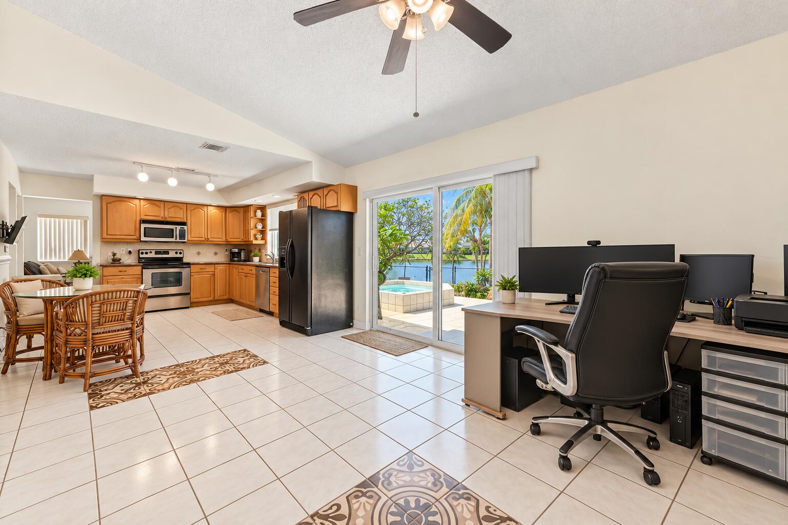 9838 Robins Nest, Boca Raton FL 33496