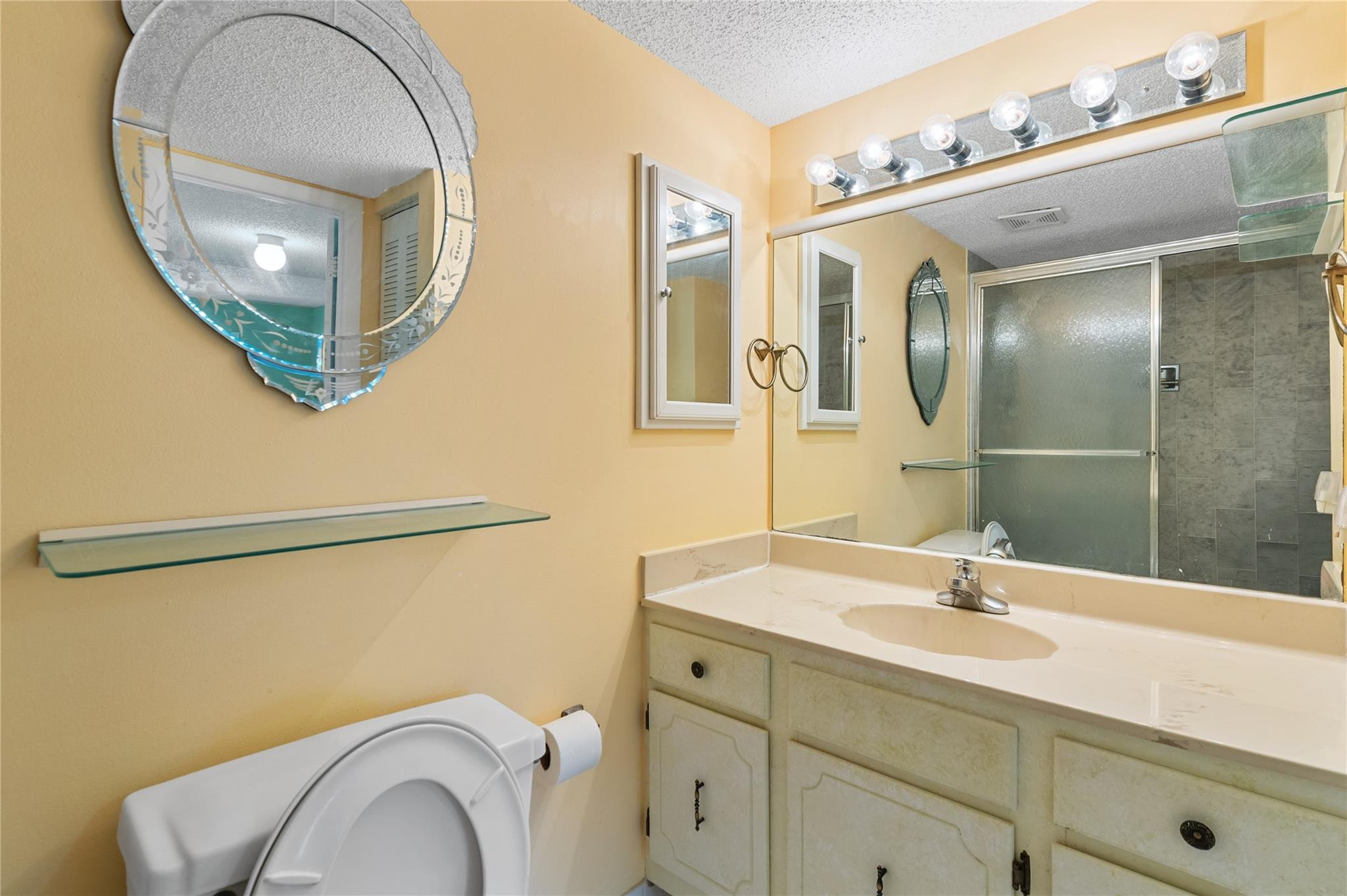 3909 N Ocean #216, Fort Lauderdale FL 33308