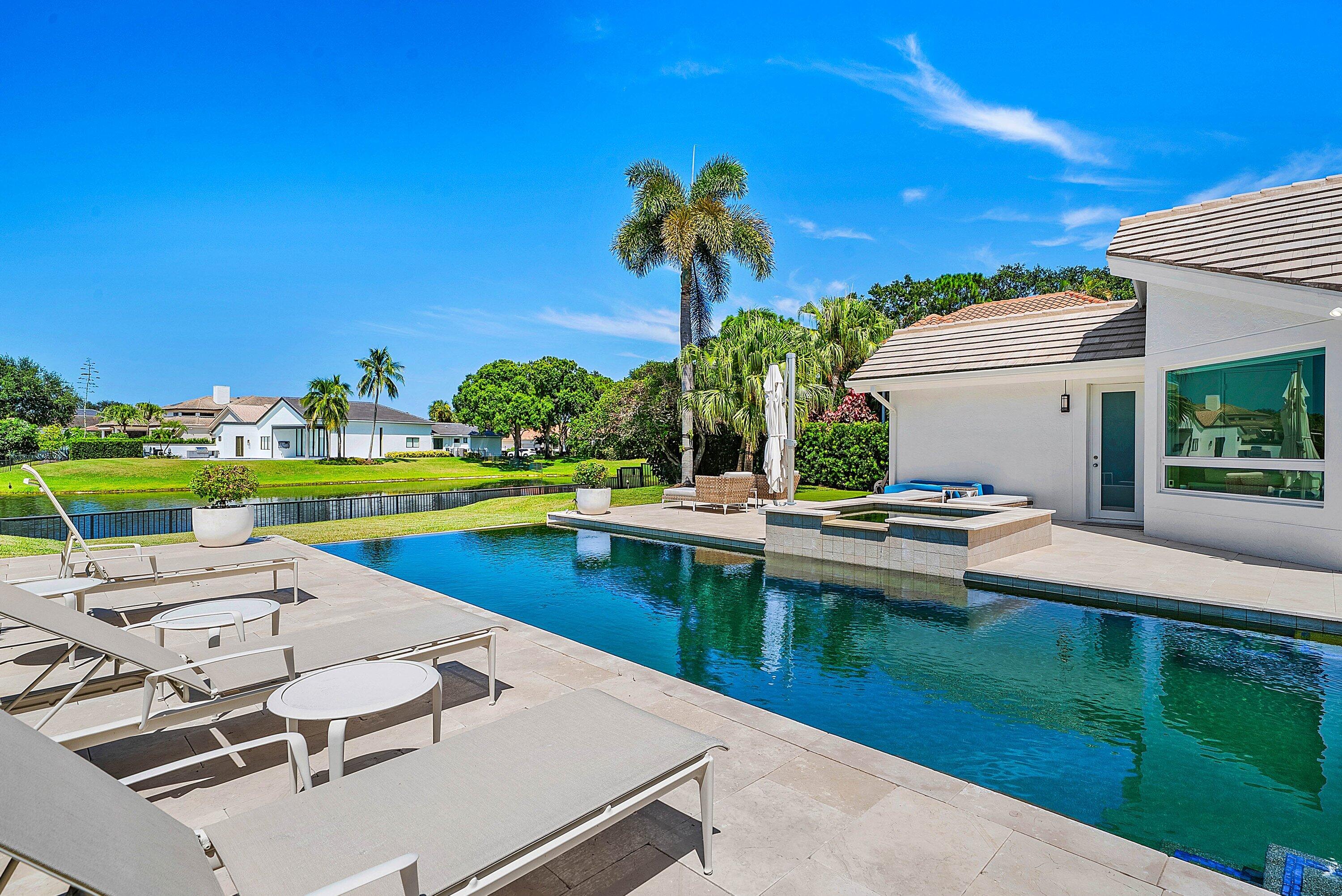 13660 Rivoli, Palm Beach Gardens FL 33410