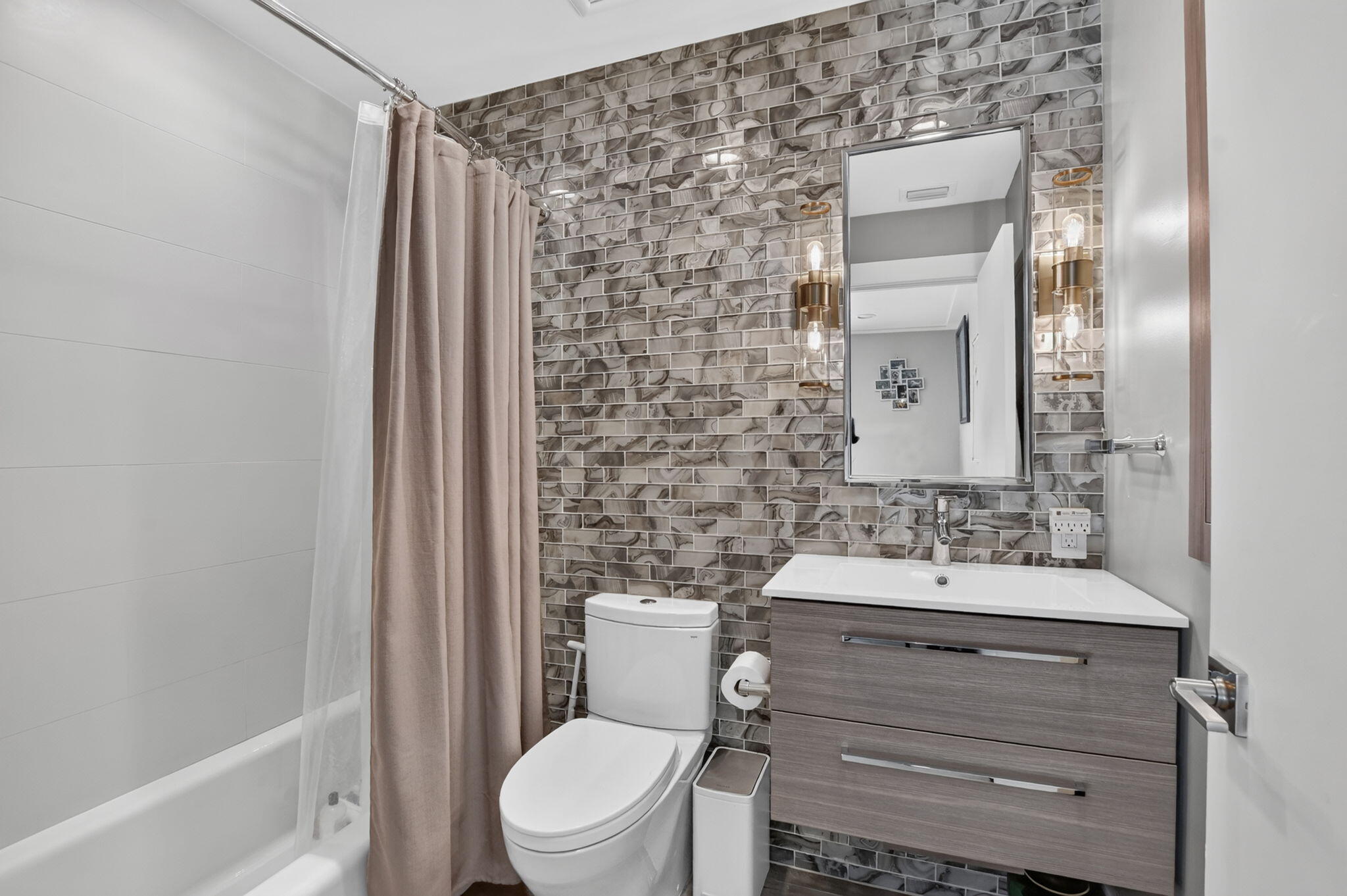 175 NE OLIVE, Boca Raton FL 33432
