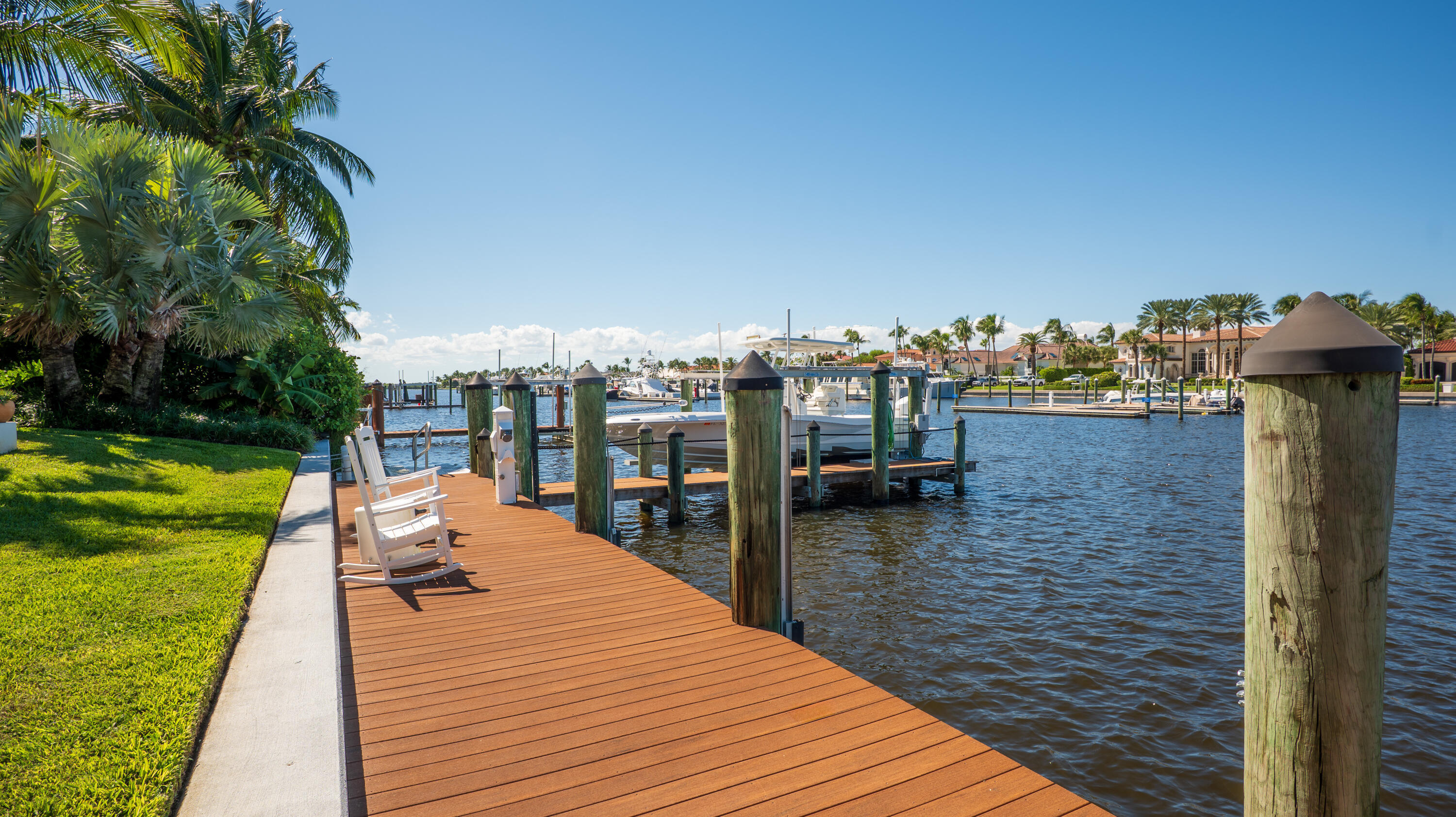 6879 SE SOUTH MARINA, Hutchinson Island FL 34996