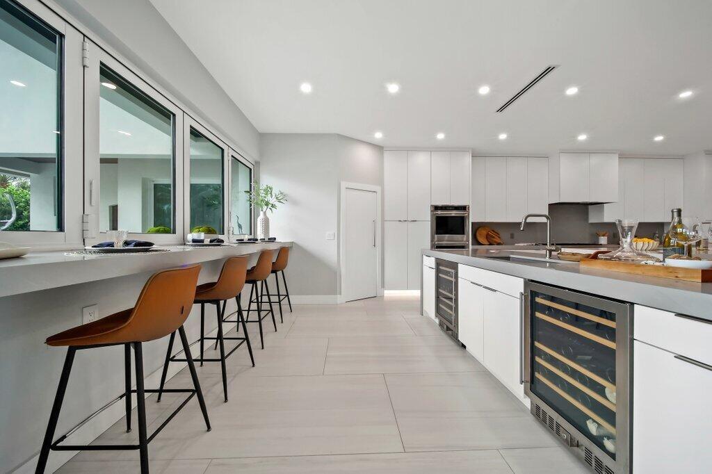 6879 SE SOUTH MARINA, Hutchinson Island FL 34996