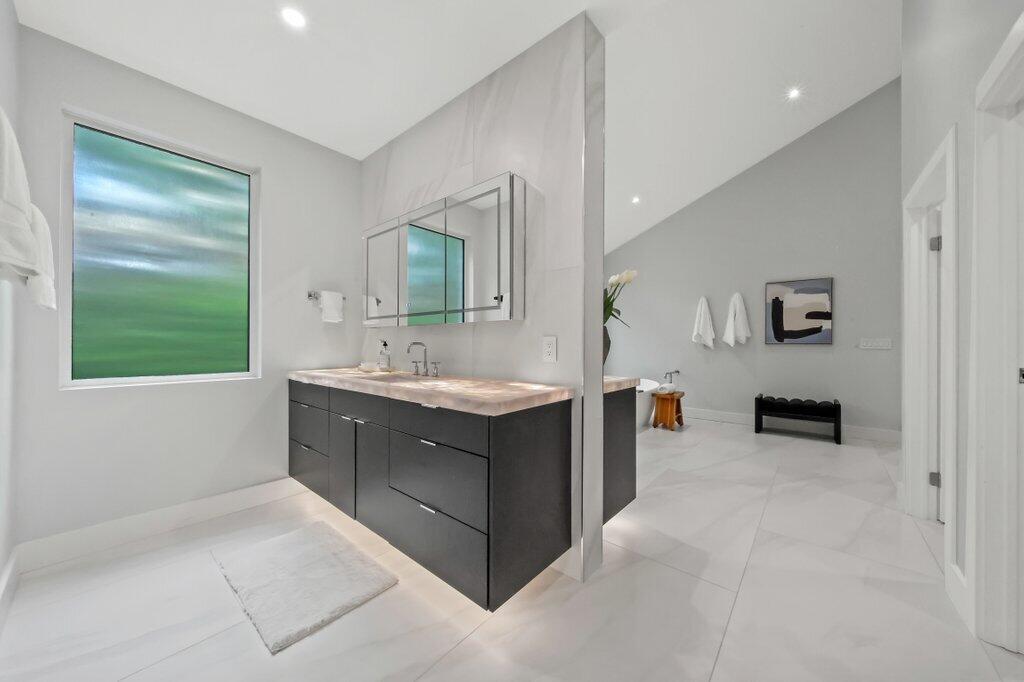 6879 SE SOUTH MARINA, Hutchinson Island FL 34996