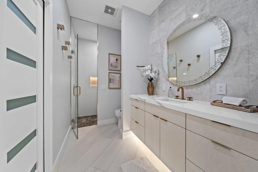 6879 SE SOUTH MARINA, Hutchinson Island FL 34996