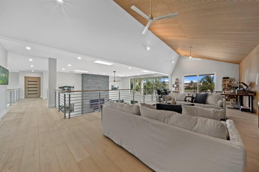 6879 SE SOUTH MARINA, Hutchinson Island FL 34996
