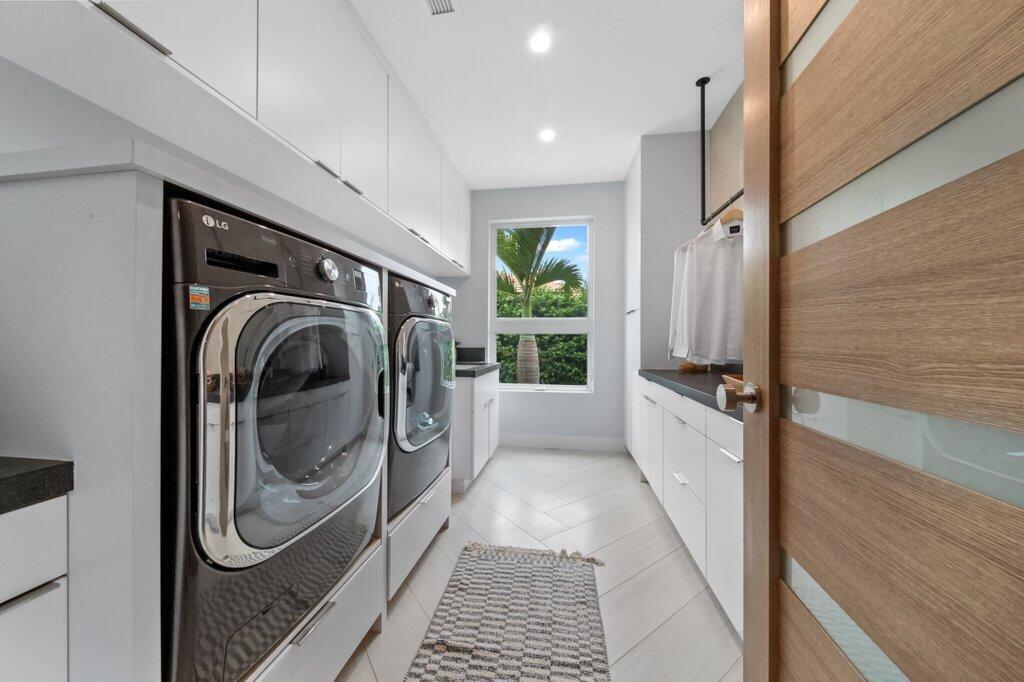 6879 SE SOUTH MARINA, Hutchinson Island FL 34996