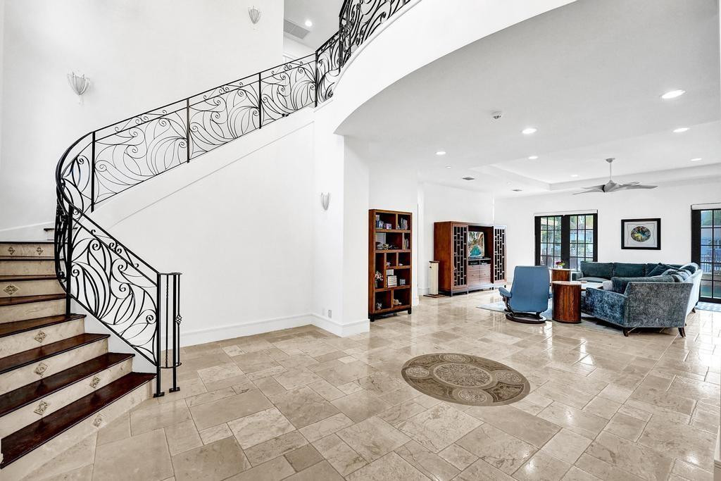 2340 NE 47TH, Lighthouse Point FL 33064