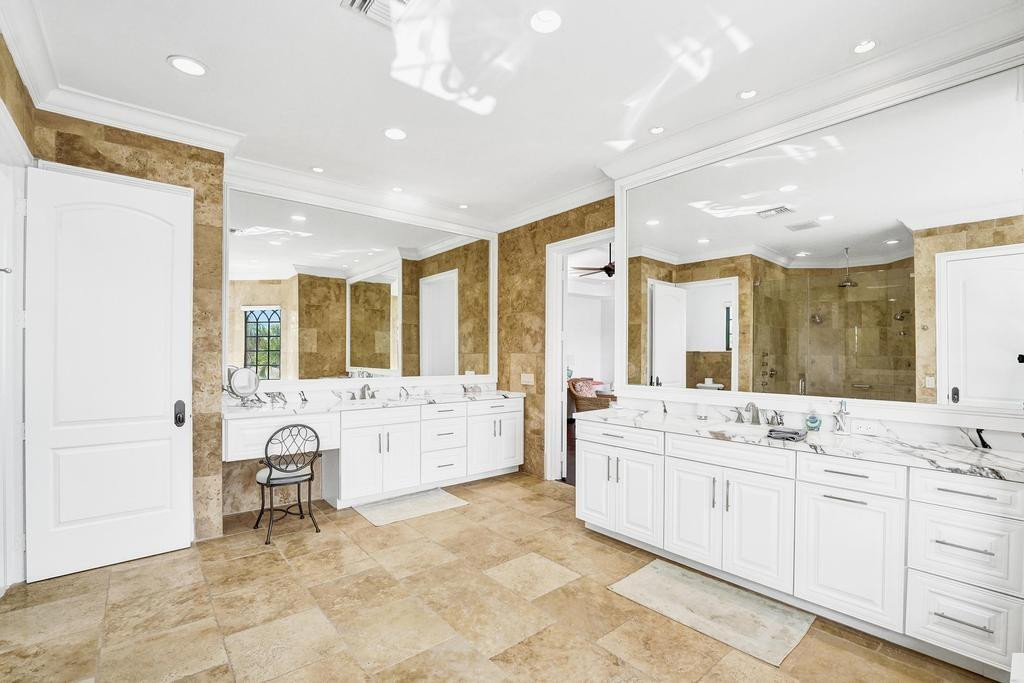 2340 NE 47TH, Lighthouse Point FL 33064