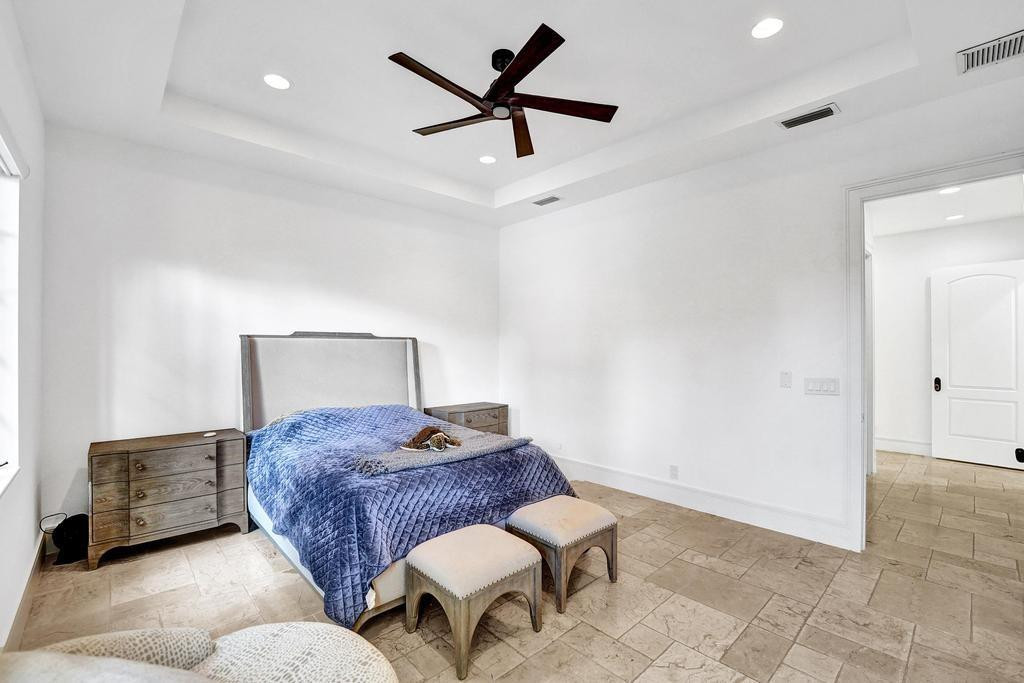 2340 NE 47TH, Lighthouse Point FL 33064