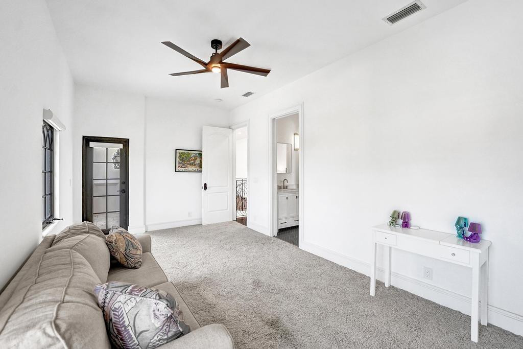 2340 NE 47TH, Lighthouse Point FL 33064
