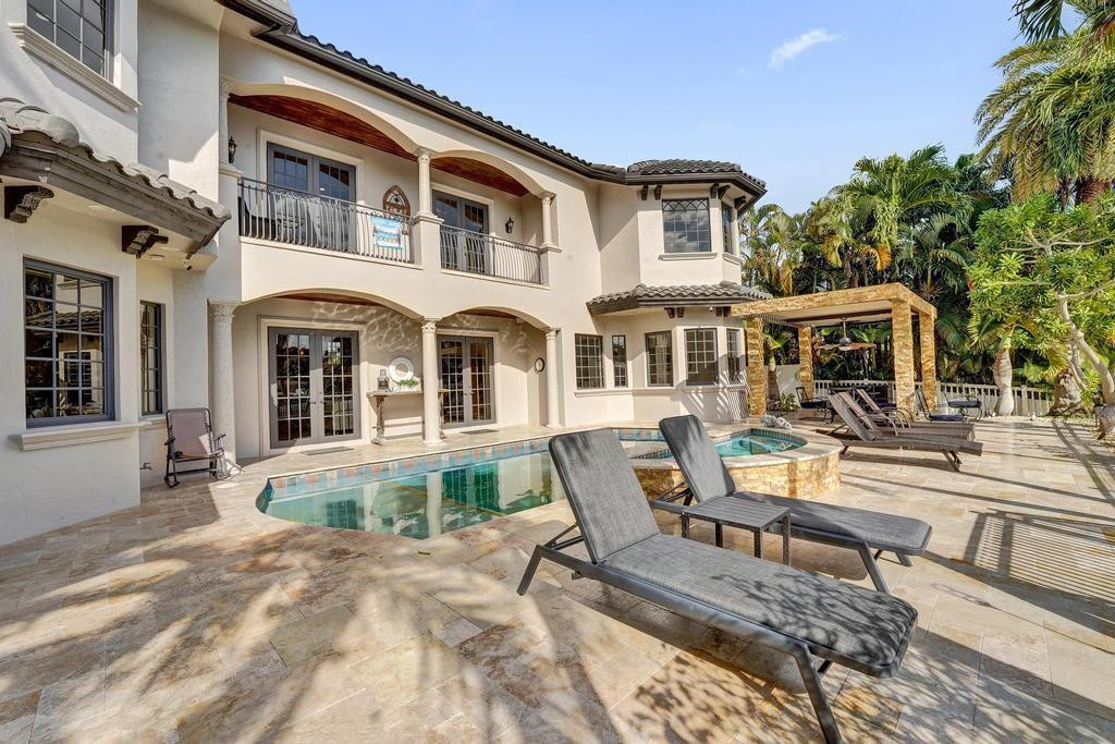 2340 NE 47TH, Lighthouse Point FL 33064