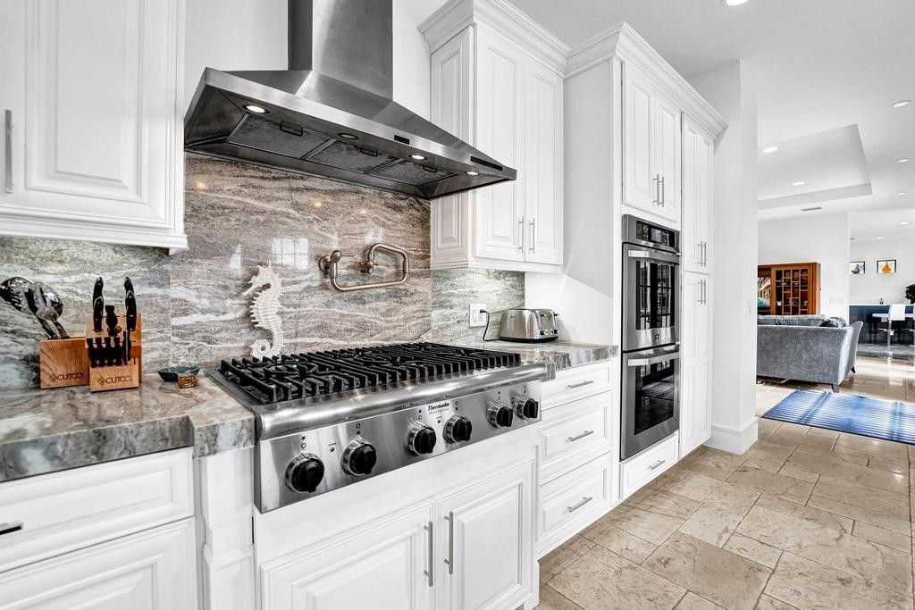 2340 NE 47TH, Lighthouse Point FL 33064