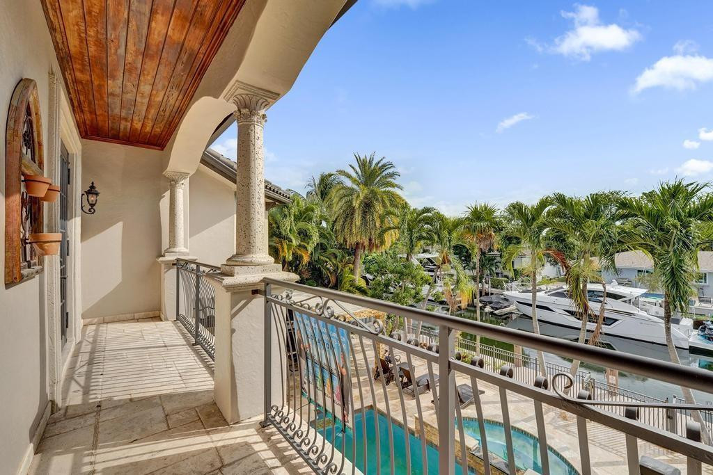 2340 NE 47TH, Lighthouse Point FL 33064