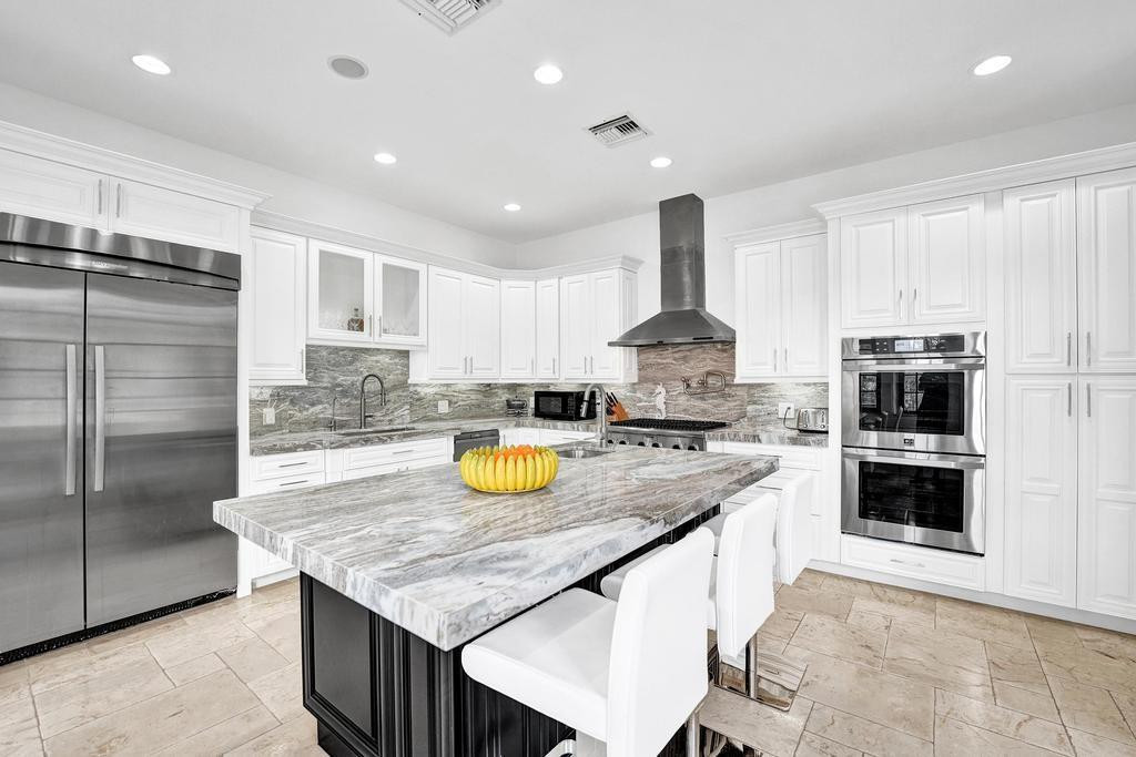 2340 NE 47TH, Lighthouse Point FL 33064