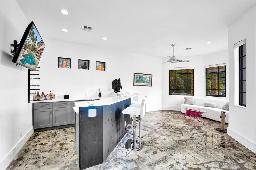 2340 NE 47TH, Lighthouse Point FL 33064