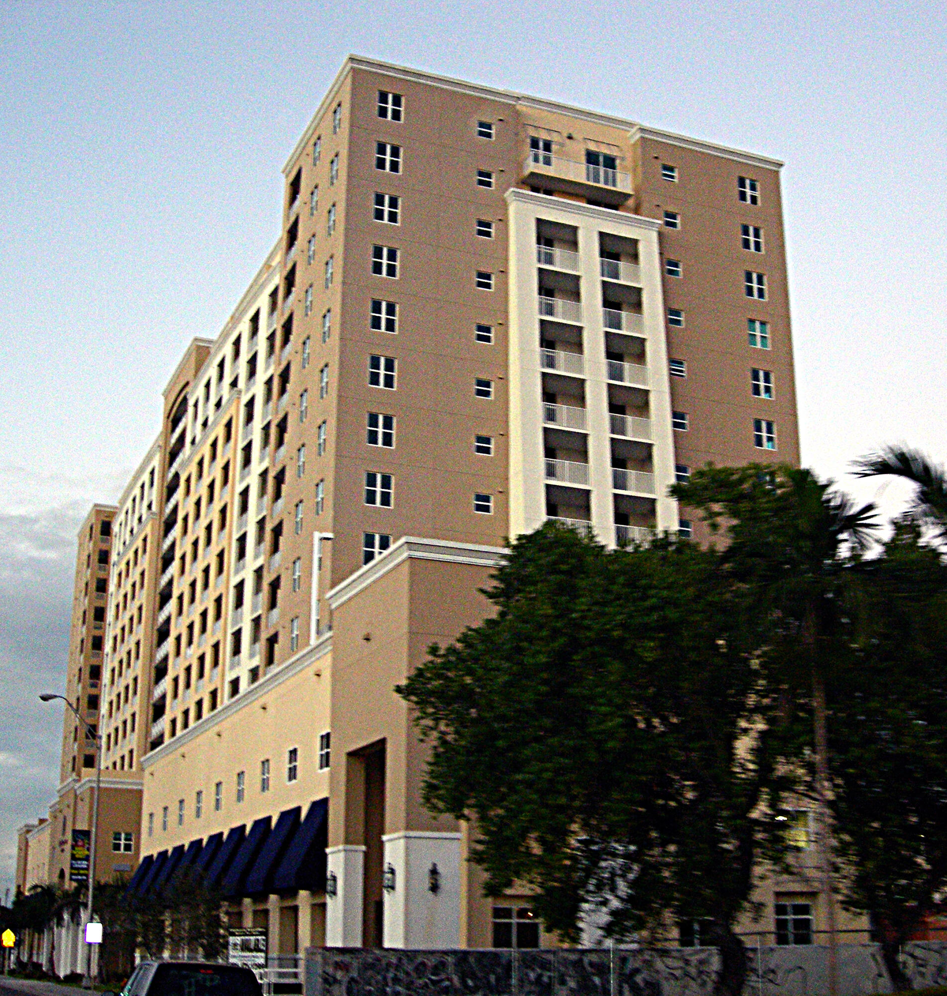 117 NW 42ND #1513, Miami FL 33126