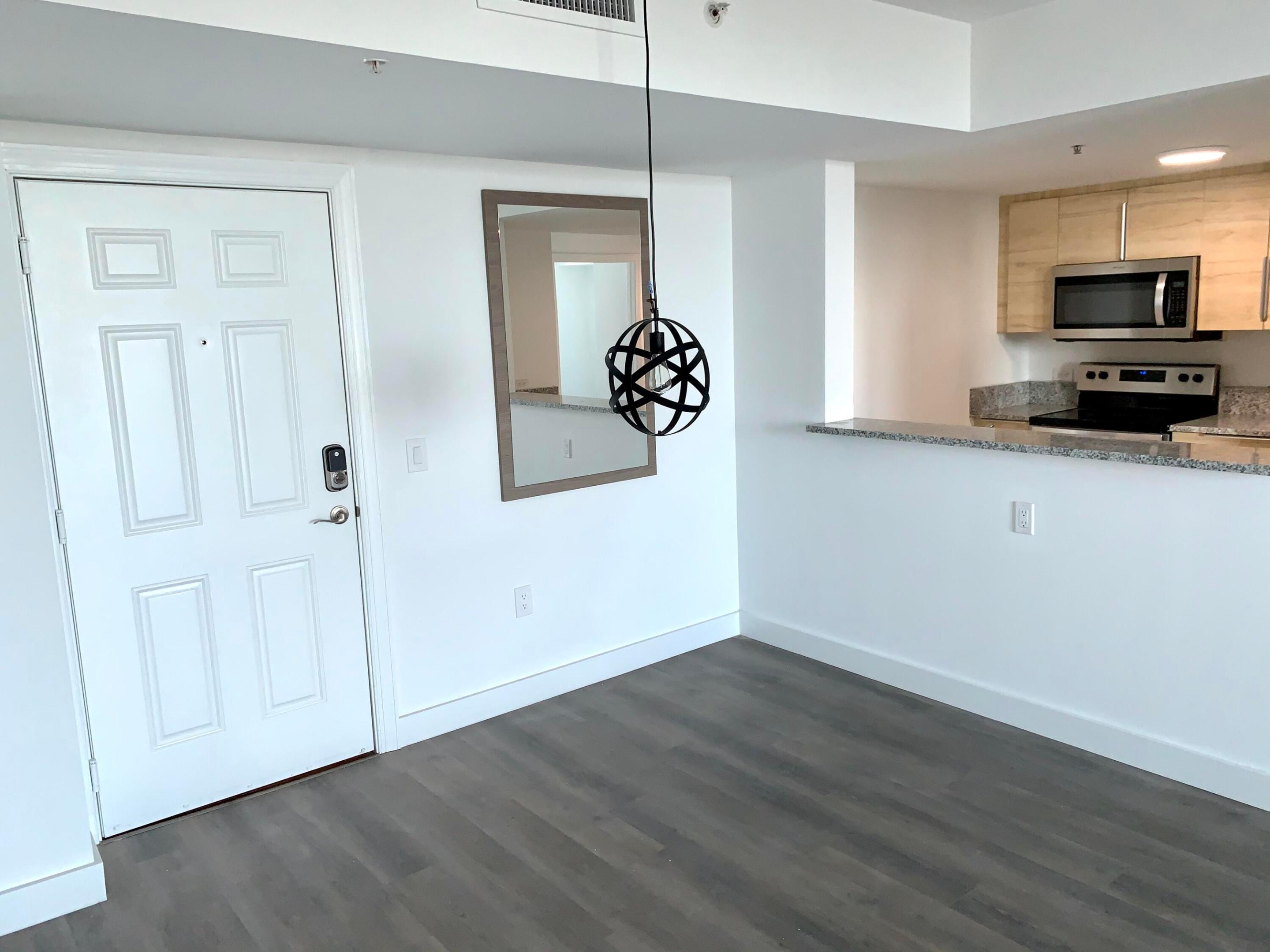 117 NW 42ND #1513, Miami FL 33126