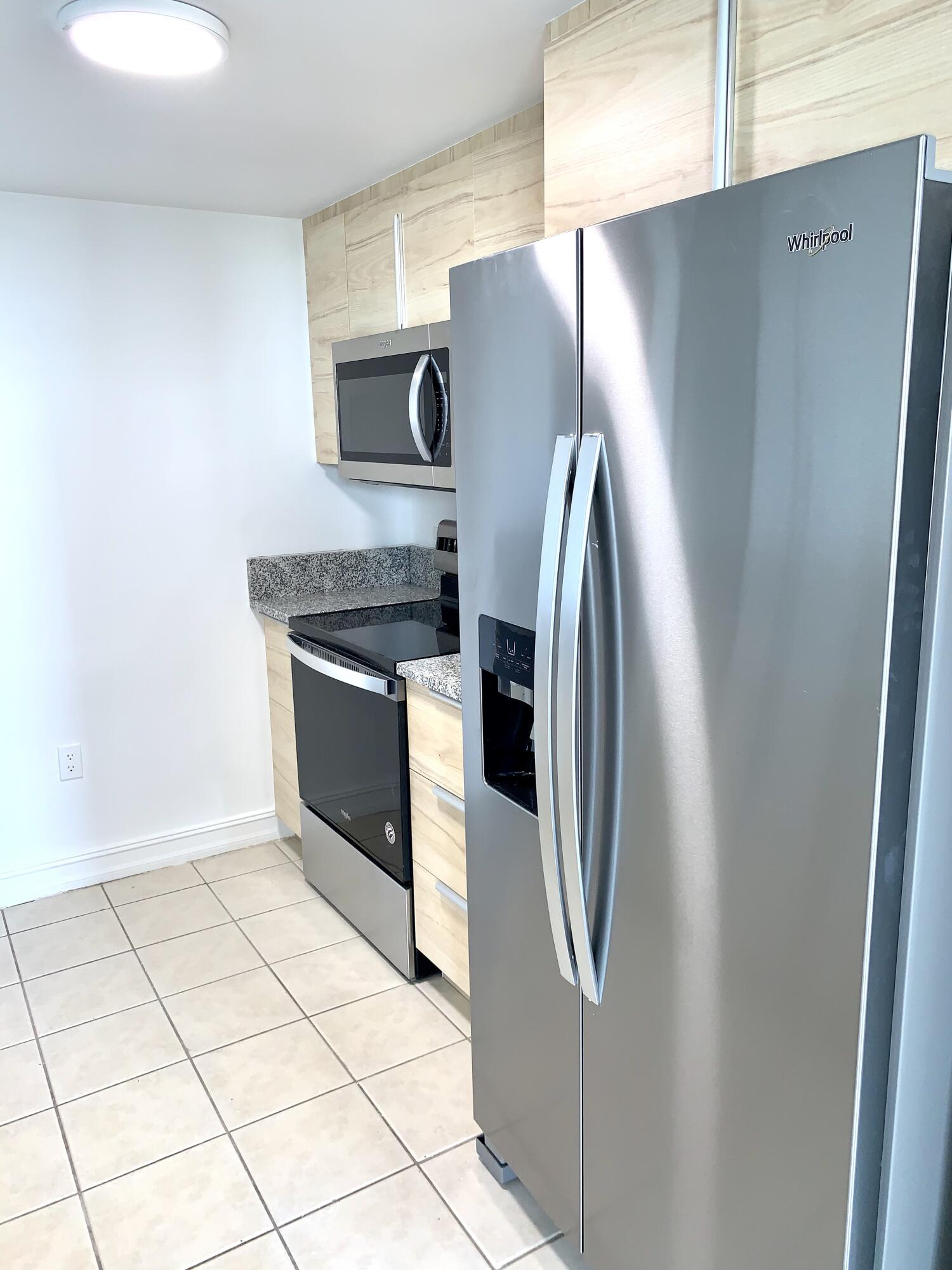 117 NW 42ND #1513, Miami FL 33126
