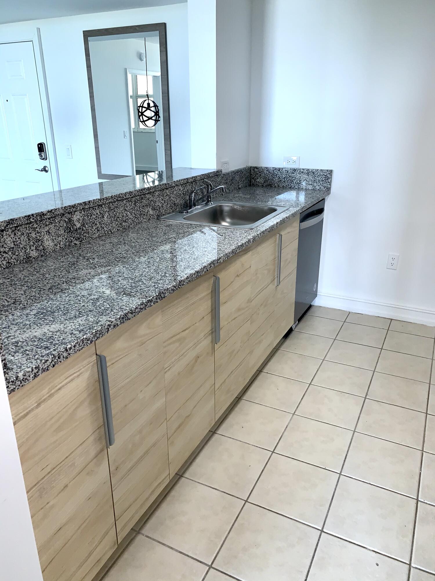 117 NW 42ND #1513, Miami FL 33126