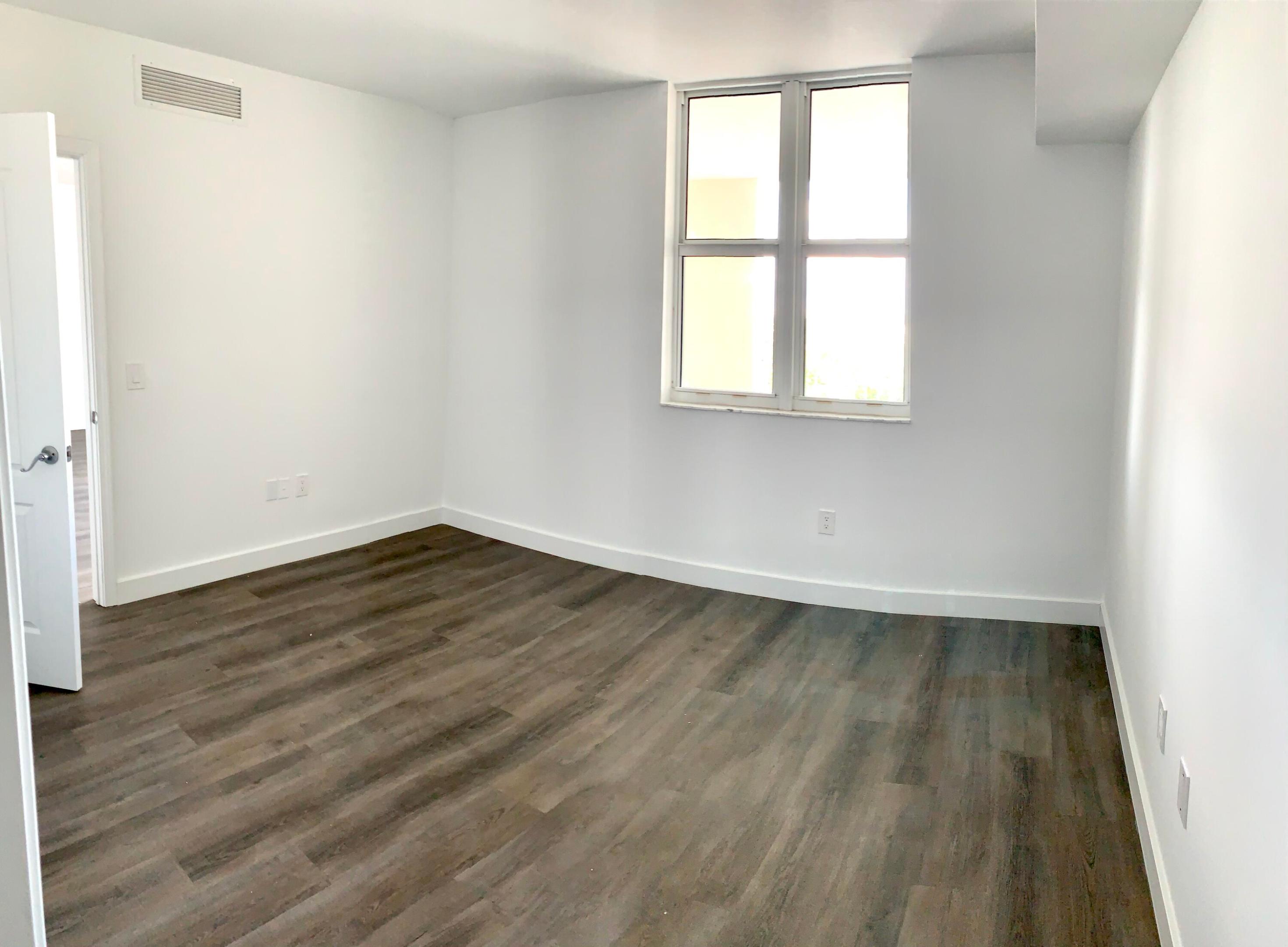 117 NW 42ND #1513, Miami FL 33126