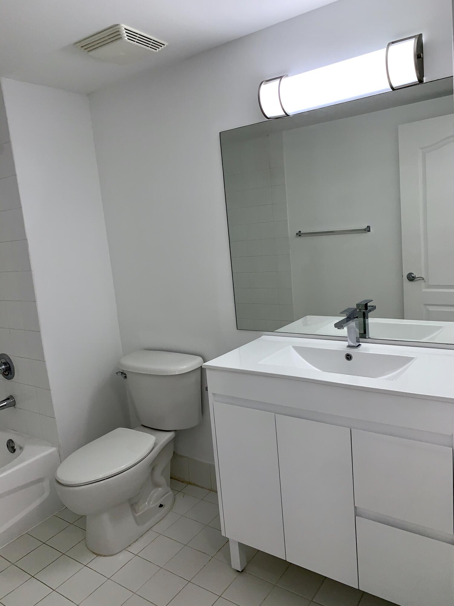 117 NW 42ND #1513, Miami FL 33126