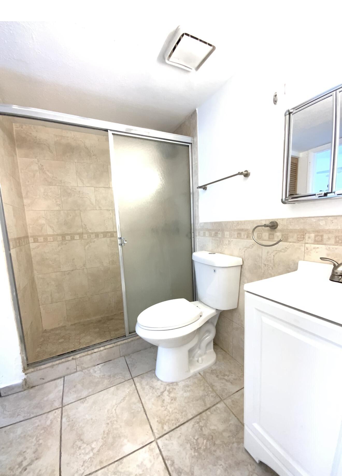 4709 NW 7th #109-9, Miami FL 33126