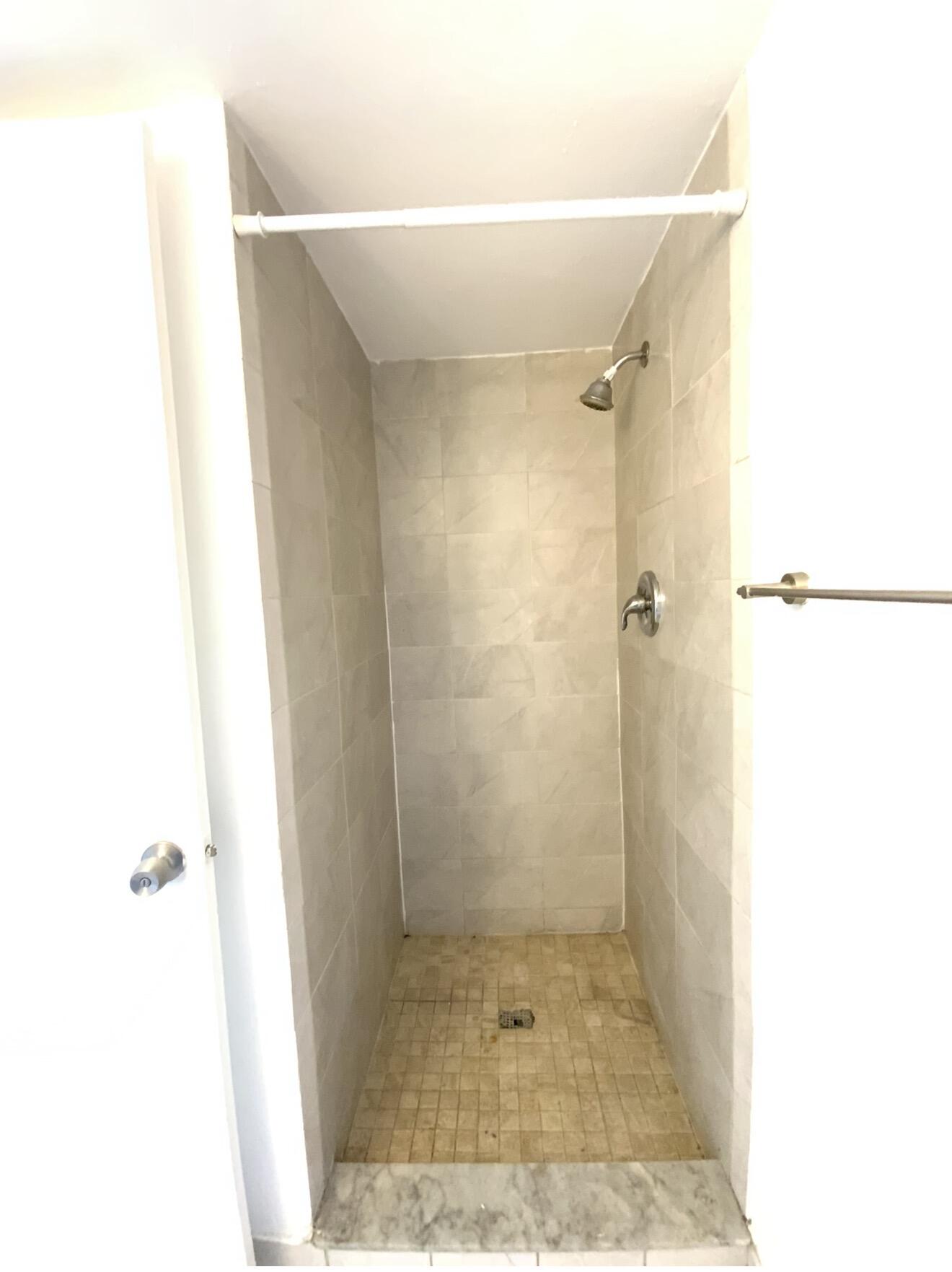 4709 NW 7th #109-9, Miami FL 33126