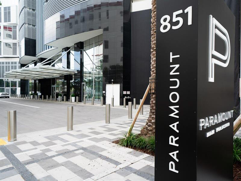 851 NE 1ST #2402, Miami FL 33132