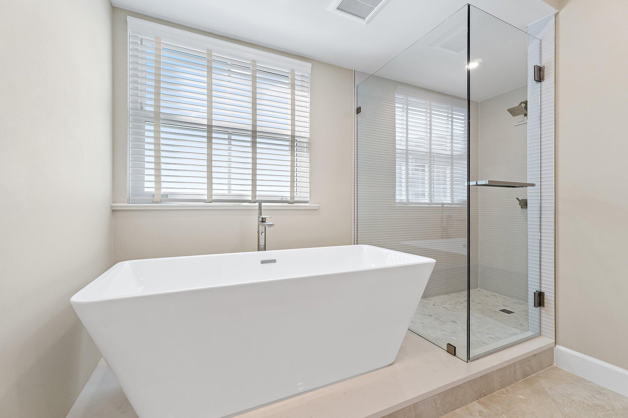 1660 S HIGHWAY A1A #151, Jupiter FL 33477