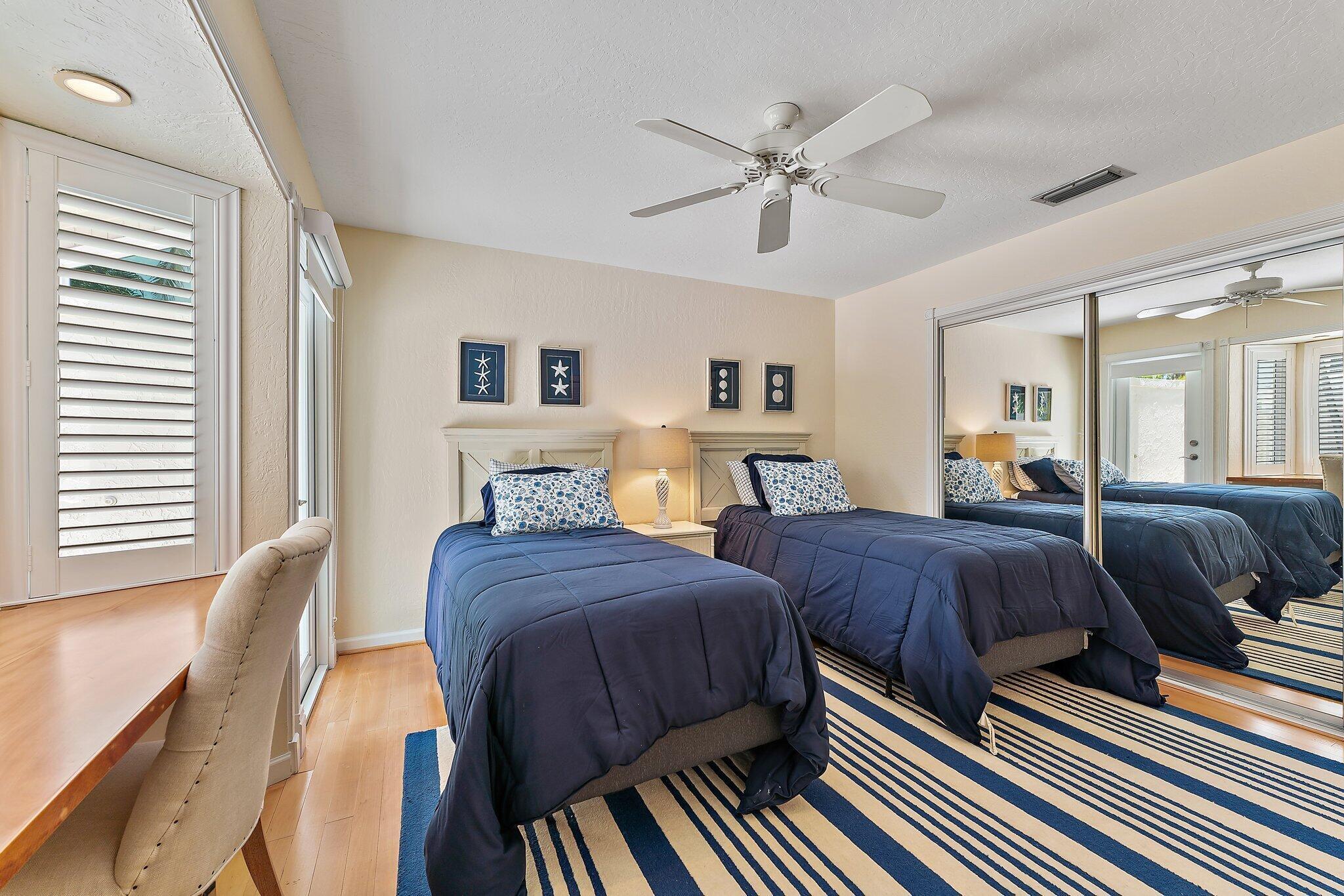 107 Mako, Jupiter FL 33477