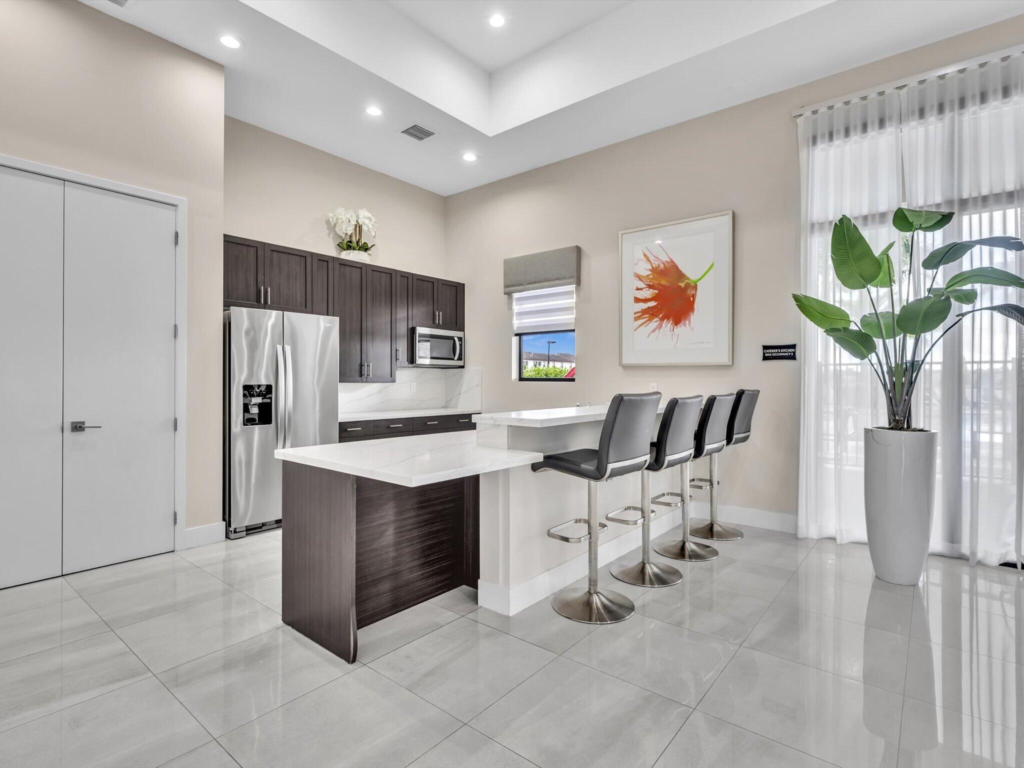 20538 NE 2ND, Miami FL 33179