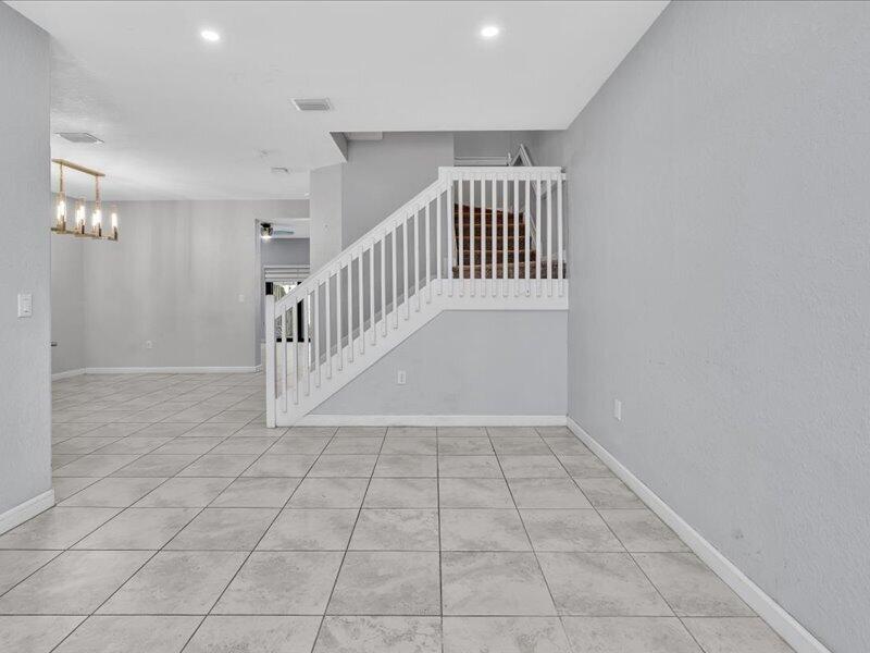20538 NE 2ND, Miami FL 33179