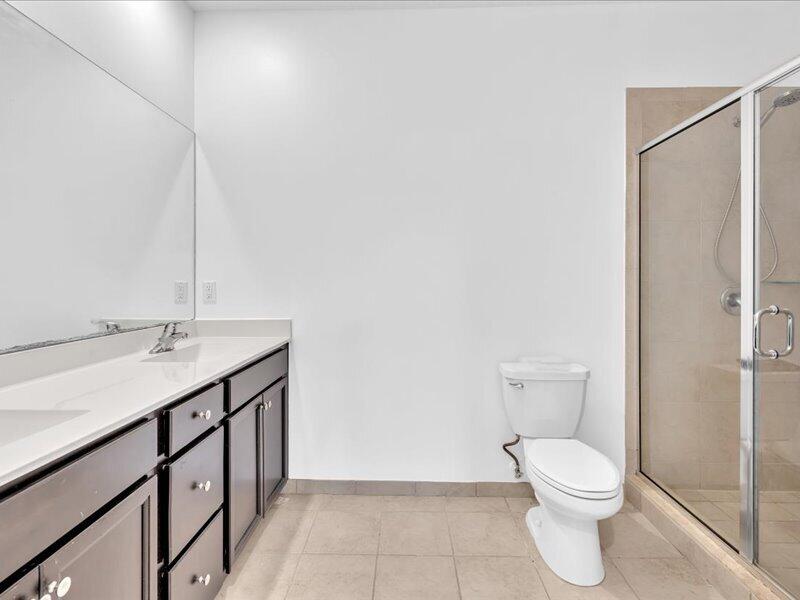 20538 NE 2ND, Miami FL 33179