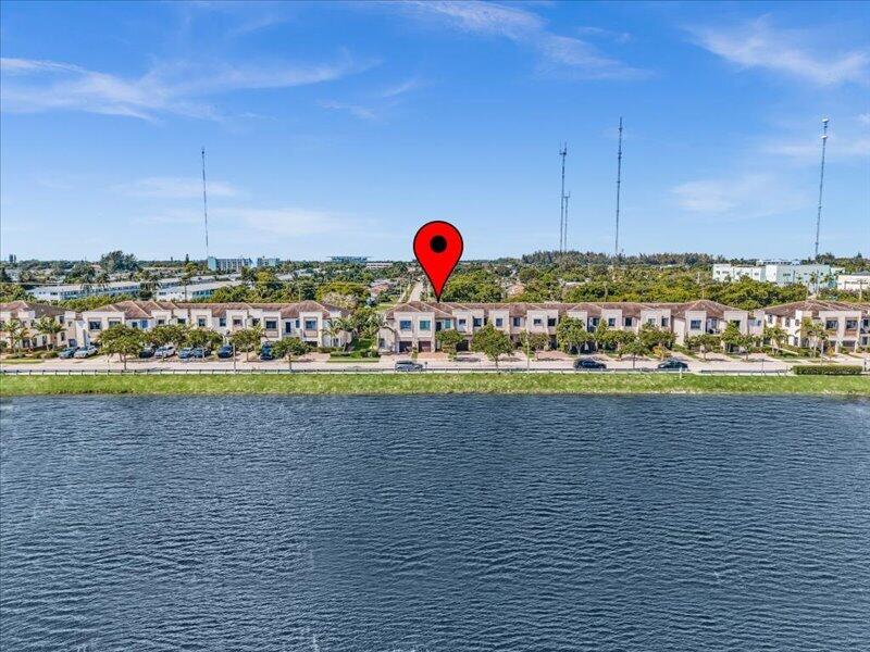 20538 NE 2ND, Miami FL 33179